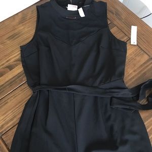 Sleek one piece pant suit!